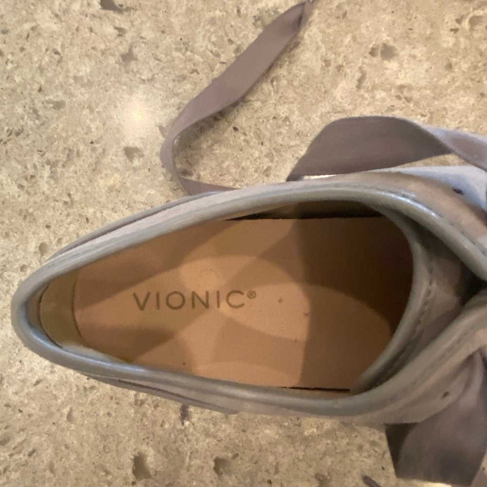 Vionic suede Women’s Sneakers - Picture 5 of 7